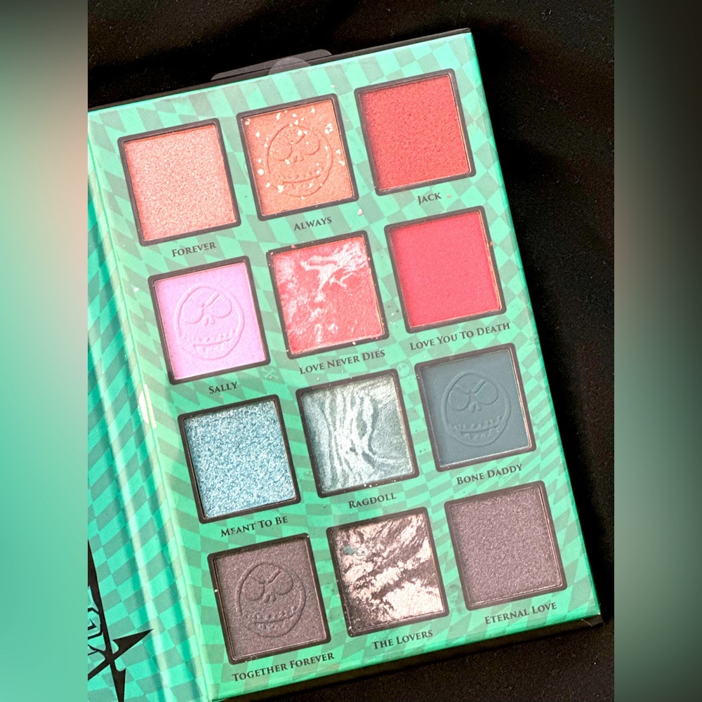 Disney NBC Makeup 12 color Palette